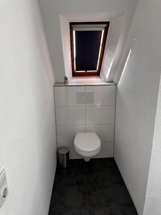 A&V Apartments Gemuetliche Rheinblick Wohnung Apt Daisy ドゥイスブルグ エクステリア 写真